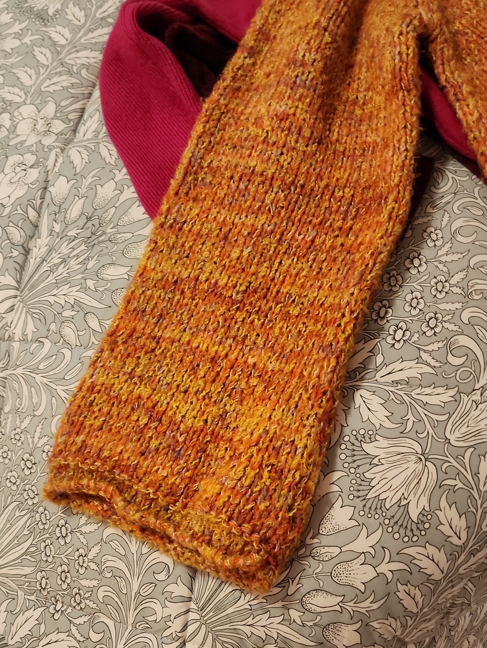 Three Nice Fall Winter Sweaters - Picture 13 of 15